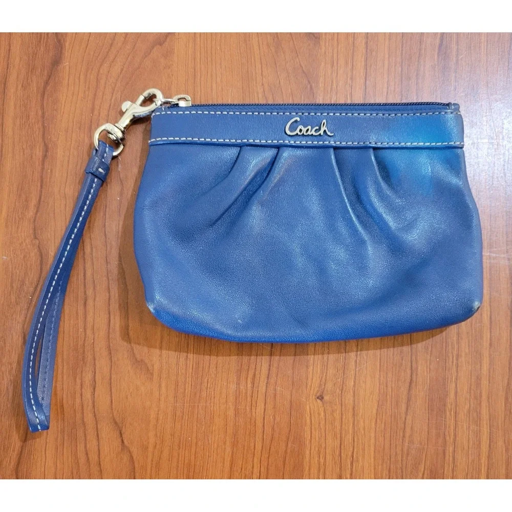 Coach Blue Leather Pleated Wristlet Pouch Zip Top Bag Gold‎ Logo AS IS